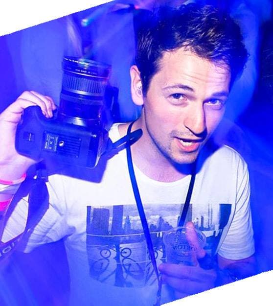 Michiel Ton as an event photographer in 2014